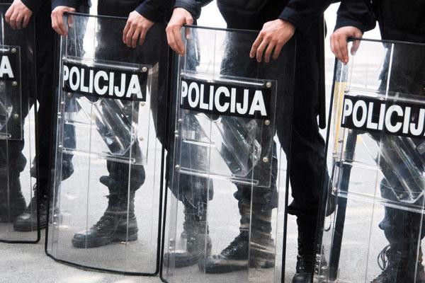 Escudos policiales contra disturbios