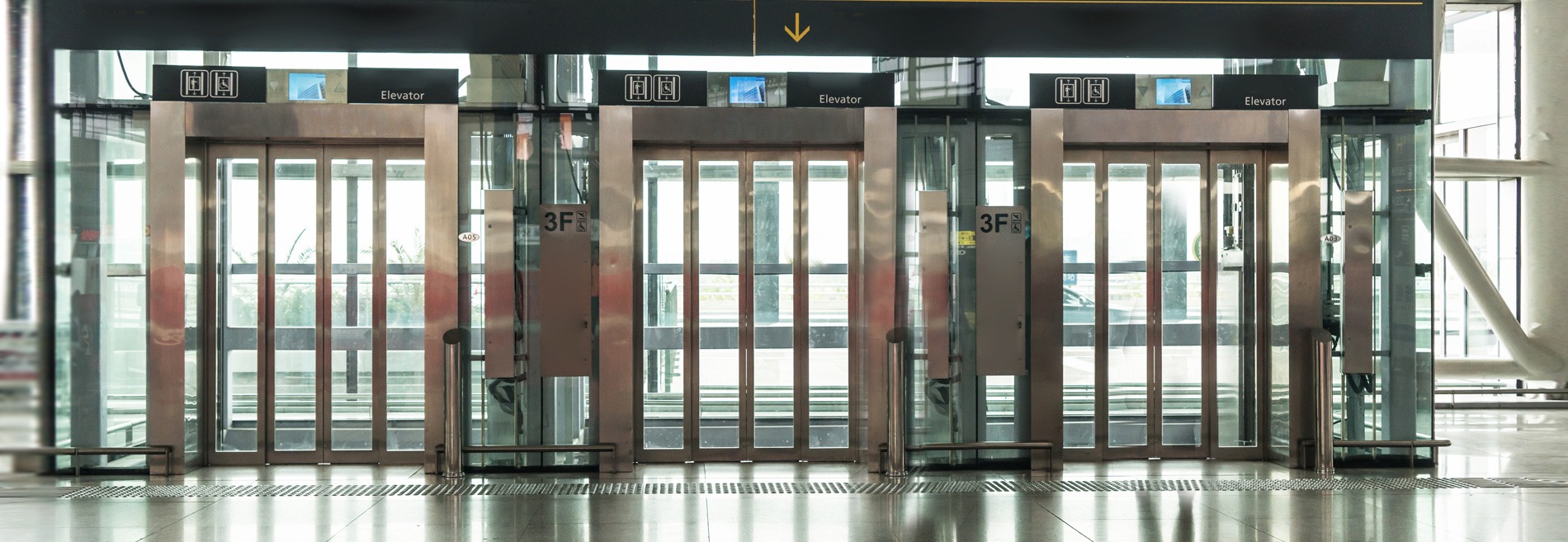 polycarbonate shielding Palshield being used in a Security area