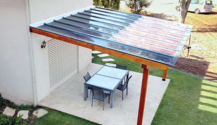 EZ Glaze lean to pergola